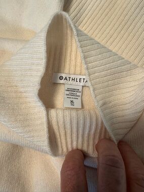 Athleta Ivory Cashmere Wool Blend  Mock Turtleneck Sweater Vest Tunic